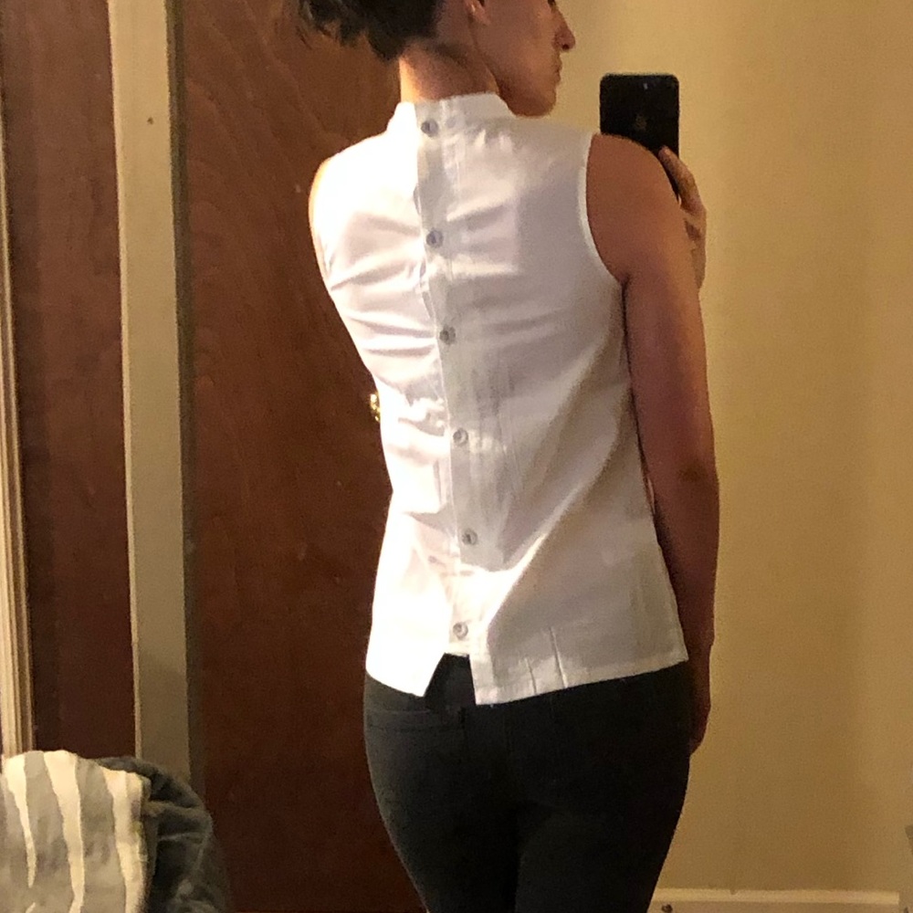 Banana Republic Comfort Stretch Button Back Top